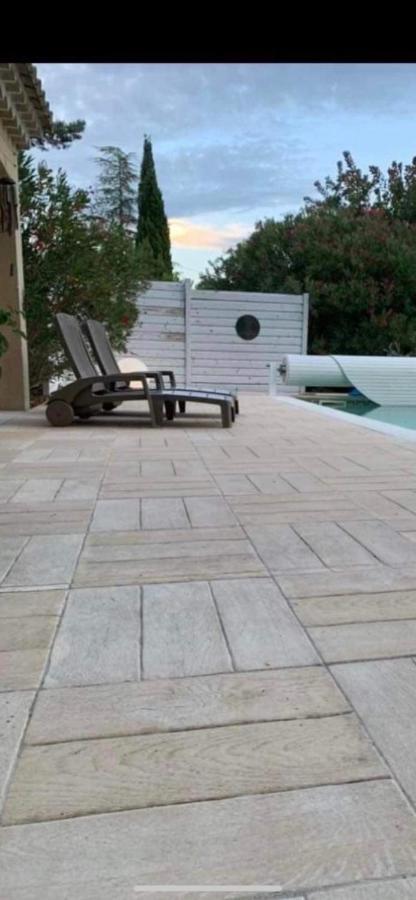 … Et La Fourmi Villa Saumane-de-Vaucluse Bagian luar foto