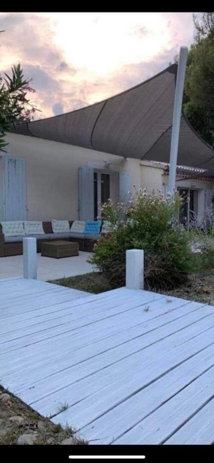 … Et La Fourmi Villa Saumane-de-Vaucluse Bagian luar foto